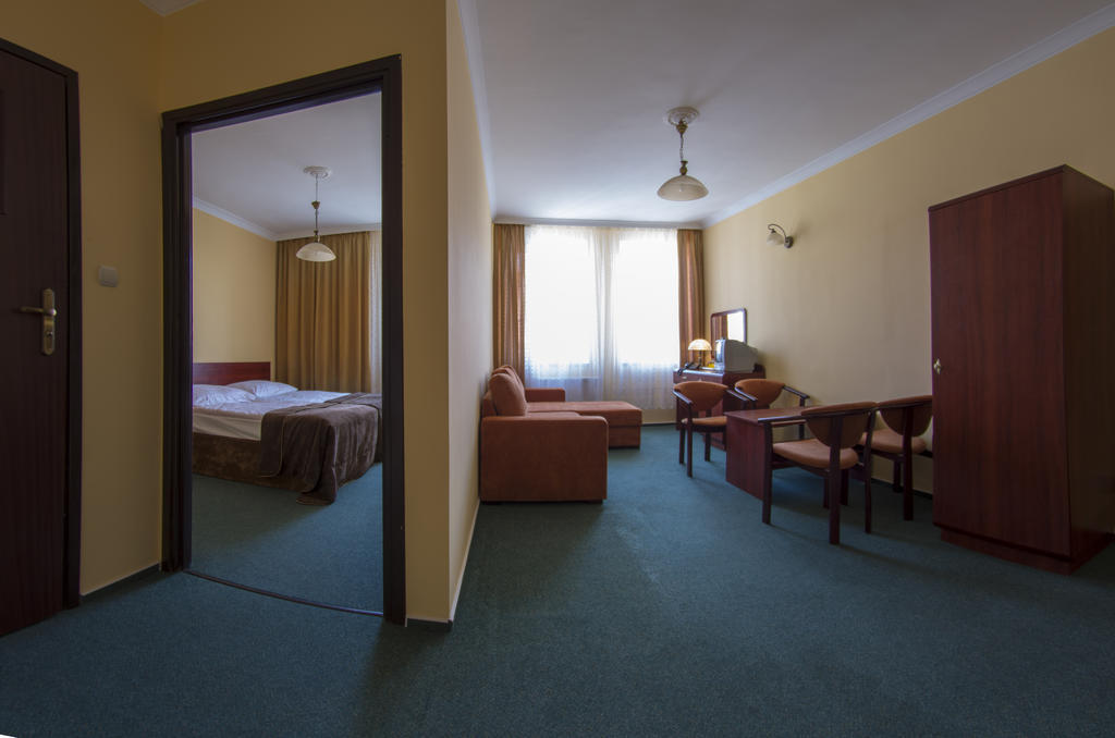 Hotel Morze Устка Екстер'єр фото