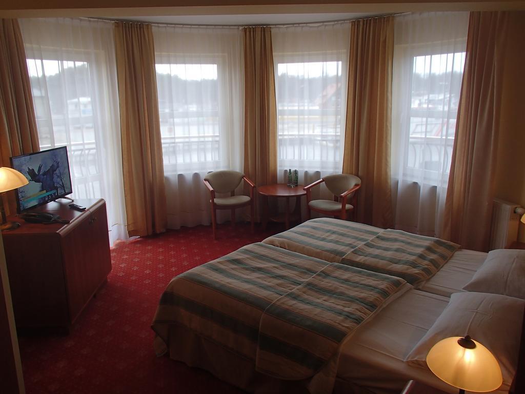 Hotel Morze Устка Екстер'єр фото