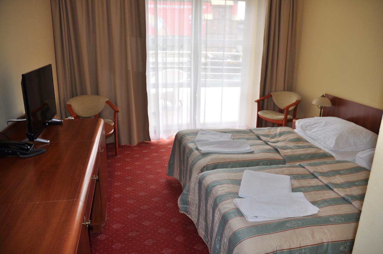 Hotel Morze Устка Екстер'єр фото