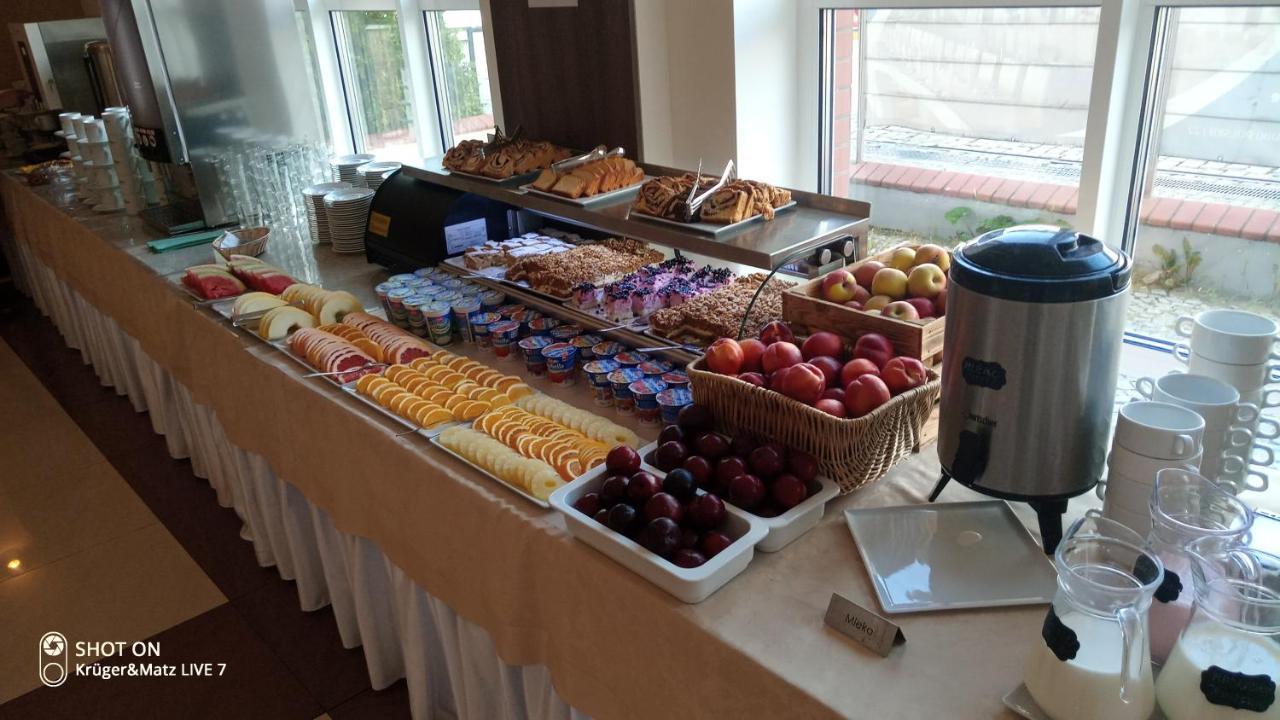 Hotel Morze Устка Екстер'єр фото