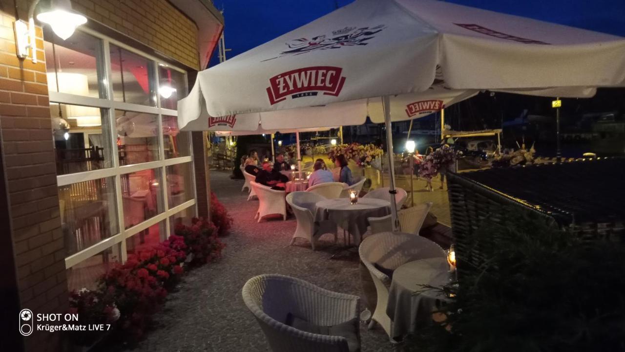 Hotel Morze Устка Екстер'єр фото